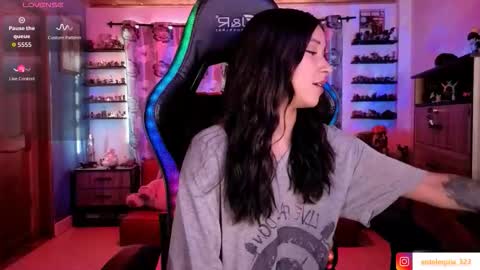 Snapshot of mavis_fuentes chatting on 02.18.26 Hilary online show from 02.18.26