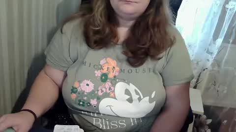 Snapshot of mavka2025 chatting on 10.11.25 Mavka2025 online show from 10.11.25