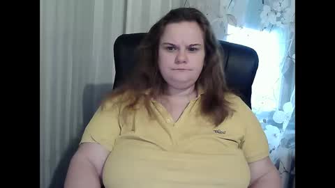 Snapshot of mavka2025 chatting on 10.21.25 Mavka2025 online show from 10.21.25