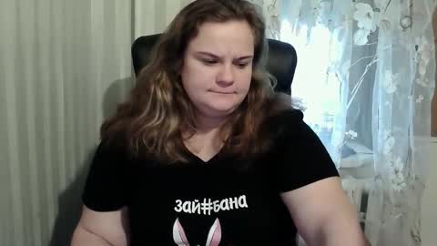 Snapshot of mavka2025 chatting on 10.25.25 Mavka2025 online show from 10.25.25