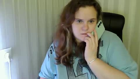 Snapshot of mavka2025 chatting on 11.18.25 Mavka2025 online show from 11.18.25