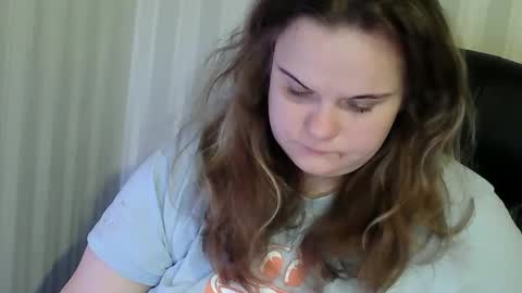 Snapshot of mavka2025 chatting on 11.25.25 Mavka2025 online show from 11.25.25