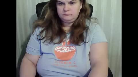 Snapshot of mavka2025 chatting on 11.28.25 Mavka2025 online show from 11.28.25