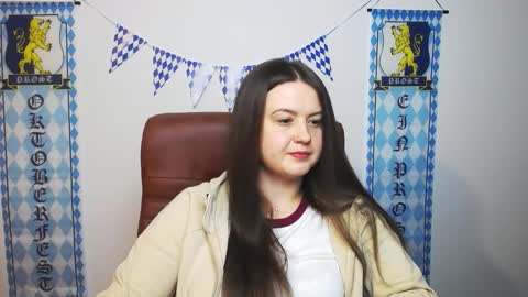 Snapshot of mavkacute chatting on 09.28.25 MavkaCute online show from 09.28.25