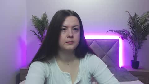 Snapshot of mavkacute chatting on 11.18.25 MavkaCute online show from 11.18.25