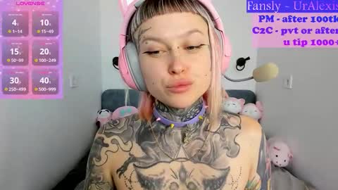 Snapshot of max69alexa chatting on 09.15.25 Ur sweet heart online show from 09.15.25