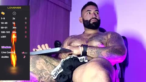 max__prada online show from 10.19.25