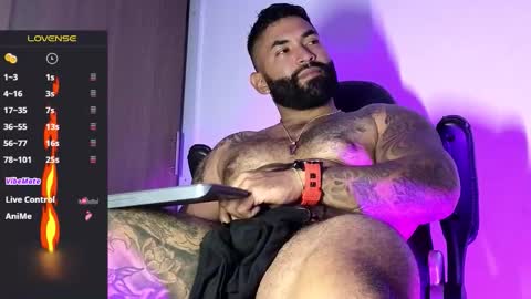 Snapshot of max__prada chatting on 11.15.25 max__prada online show from 11.15.25