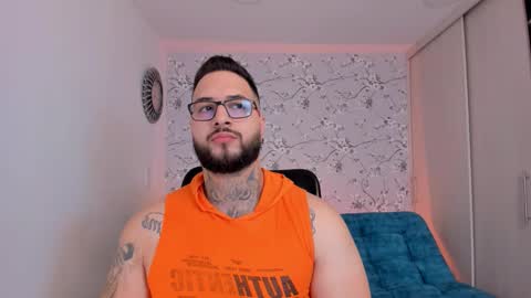 Snapshot of max_dic1 chatting on 02.15.26 max D. online show from 02.15.26