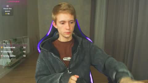 Max Gen with tats 24years  And Ethan without tats 20 years online show from 12.30.24