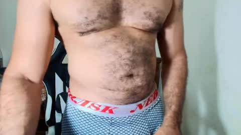 max_love25 online show from 11.14.25