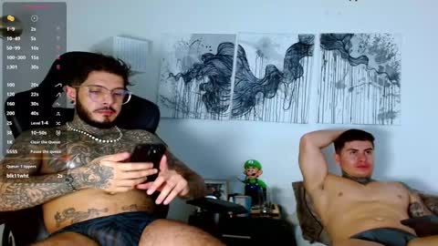 Snapshot of max_mayer chatting on 12.20.24 Maximo Mayer online show from 12.20.24