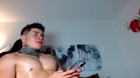 Snapshot of max_mayer chatting on 01.01.25 Maximo Mayer online show from 01.01.25