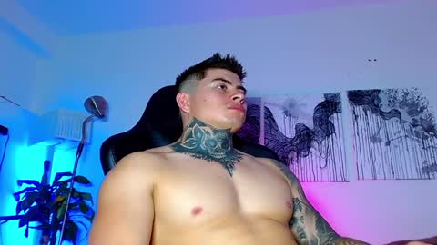 Snapshot of max_mayer chatting on 01.11.25 Maximo Mayer online show from 01.11.25