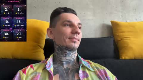 Snapshot of max_reaves chatting on 11.20.25 online show from 11.20.25