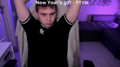 Snapshot of max_sm1th chatting on 01.07.26 Max online show from 01.07.26