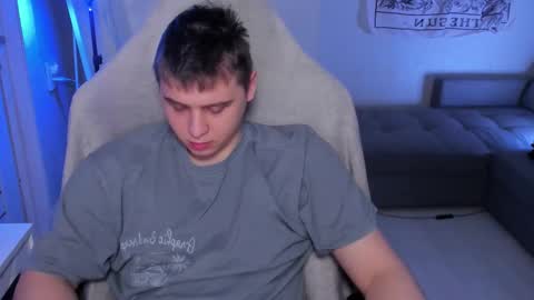 Snapshot of max_sm1th chatting on 02.26.26 Max online show from 02.26.26