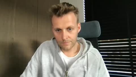 Max take off clothes online show from 12.15.25