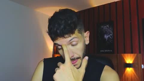 Max Taylor online show from 12.20.25