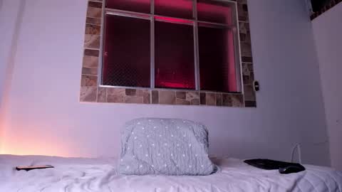 max_valiant1 online show from 11.08.25