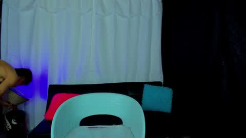 MAX     online show from 01.24.25