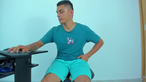 MAX     online show from 05.09.26