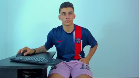 MAX     online show from 05.30.26