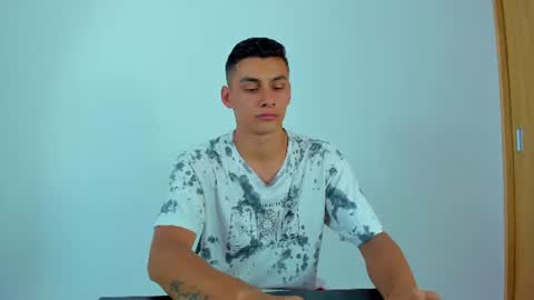 MAX     online show from 06.24.26