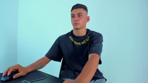 MAX     online show from 07.15.26