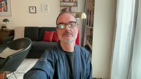 Max Mikado online show from 01.28.25