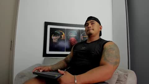 Snapshot of maxcarther chatting on 11.16.25 Maxcarther online show from 11.16.25