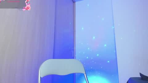 Max  online show from 04.14.26