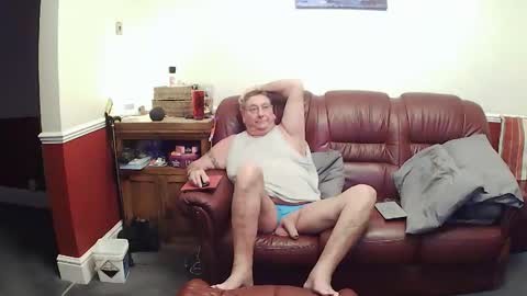 MAX online show from 01.05.26