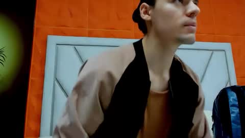 Snapshot of maxi_styles chatting on 02.28.26 Alex online show from 02.28.26