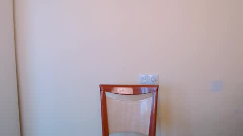 Snapshot of maxi_sweetheart chatting on 11.19.25 Joanna online show from 11.19.25