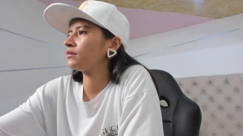 Snapshot of maxigarcia_ chatting on 05.28.26 Maxi online show from 05.28.26