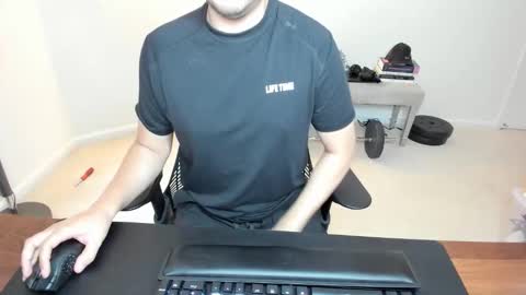 Snapshot of maximal91 chatting on 10.23.25 maximal91 online show from 10.23.25