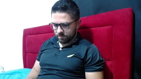 Snapshot of maximo_2000 chatting on 10.28.25 maximo_2000 online show from 10.28.25