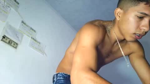 Snapshot of maximo_vega_new chatting on 02.11.26 Maximo Aron Vega online show from 02.11.26