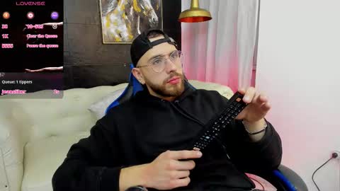 Maximo Wolf online show from 11.13.25