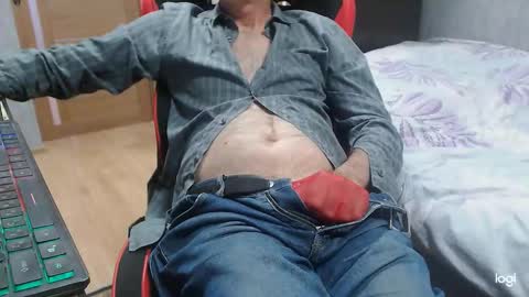 maximus3334 online show from 10.08.25