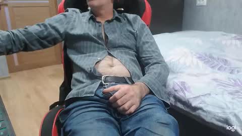 maximus3334 online show from 10.16.25