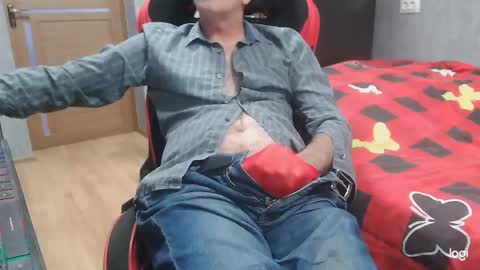 maximus3334 online show from 10.21.25