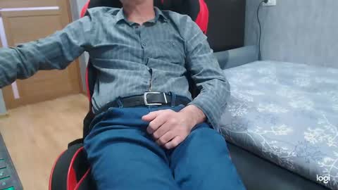 maximus3334 online show from 04.13.26