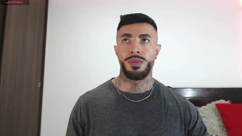 Independent Model online show from 03.30.26