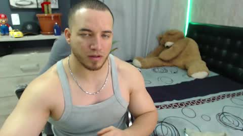 Snapshot of maximussantorini chatting on 12.01.24 maximus online show from 12.01.24