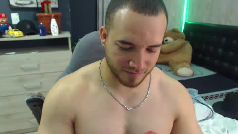 Snapshot of maximussantorini chatting on 12.07.24 maximus online show from 12.07.24