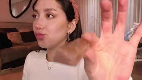 Snapshot of maxine_8 chatting on 03.09.25 Maxine online show from 03.09.25