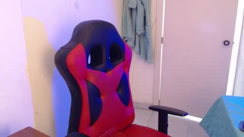 Snapshot of maxinesex_ chatting on 02.18.26 maxinesex_ online show from 02.18.26