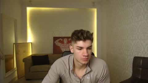 MaxKaiden online show from 03.12.25